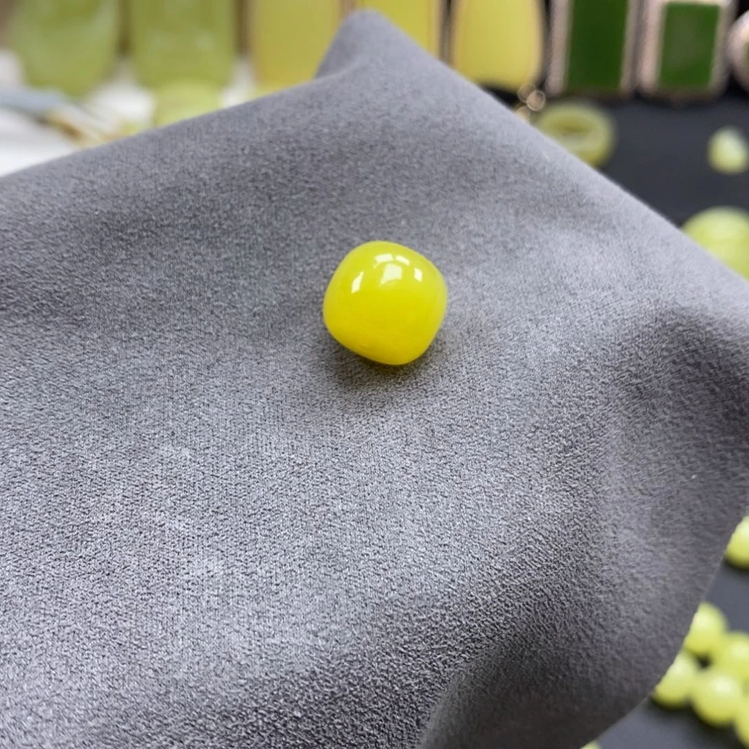 和田玉（黄玉）未镶嵌颈饰