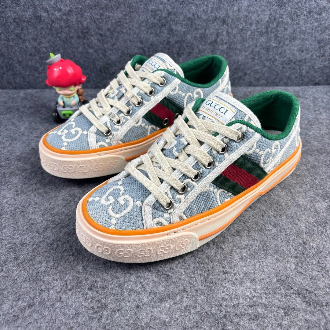 95新 GUCCI/古驰 白蓝双G满印1977休闲鞋 35码 公价6500 YLP1686