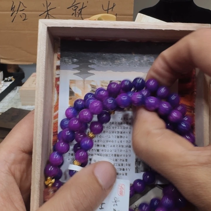 手工艺品琉璃瓷器工艺品摆件等