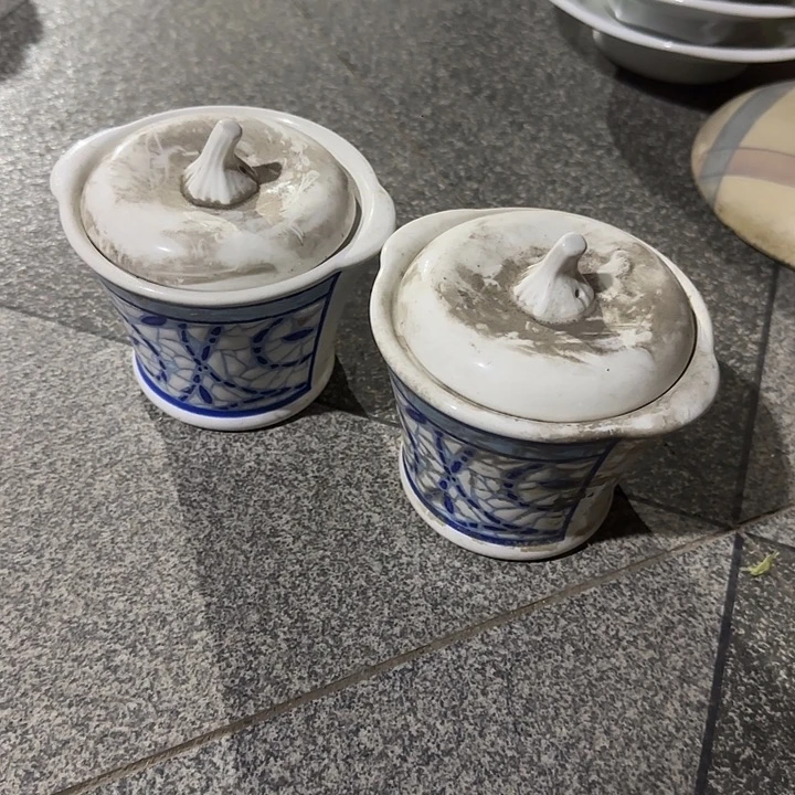 瓷片陶瓷盘子碗啥都有