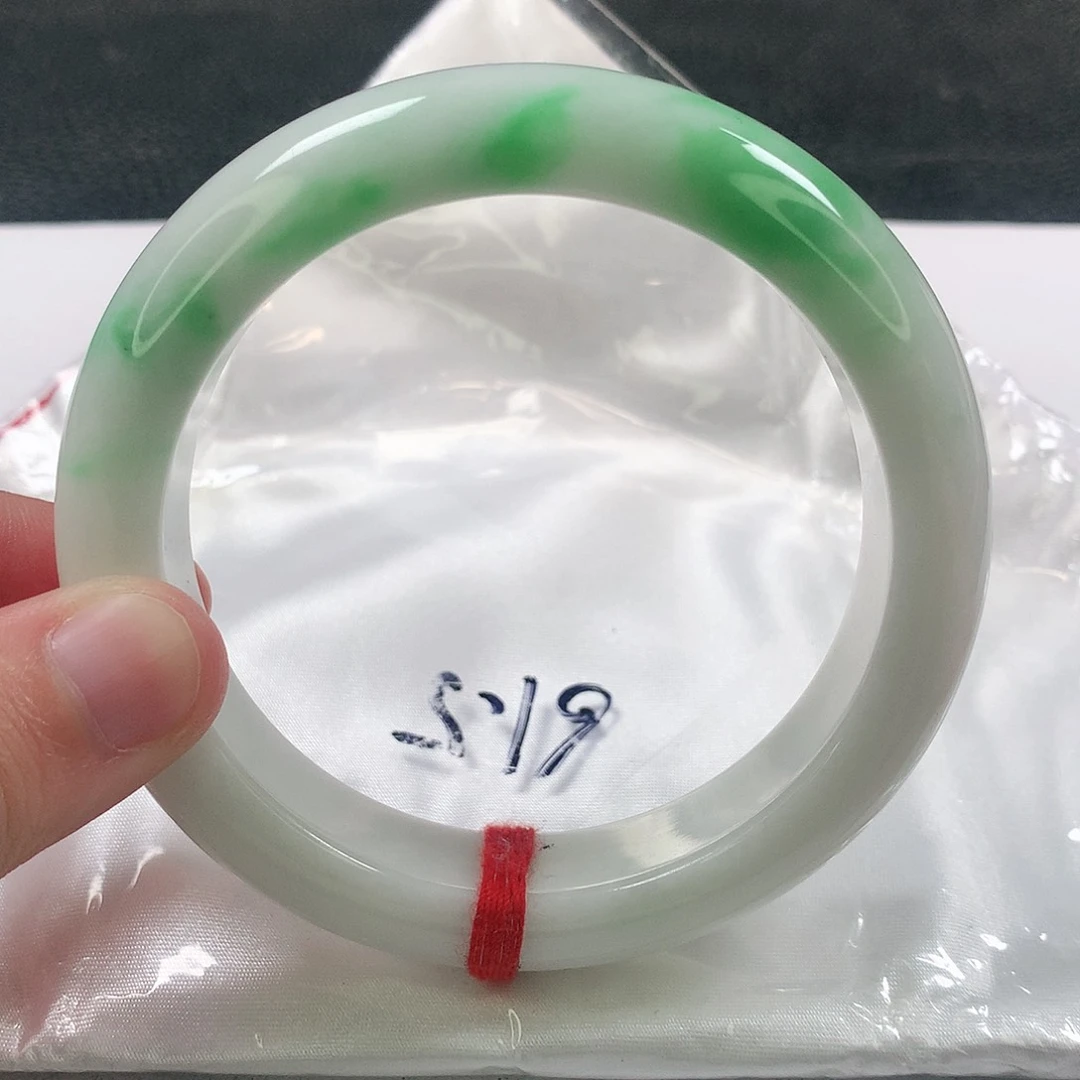 未镶嵌手镯翡翠355