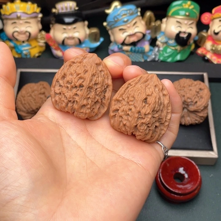 文玩核桃吊坠35尺三角细高炮边高差3
