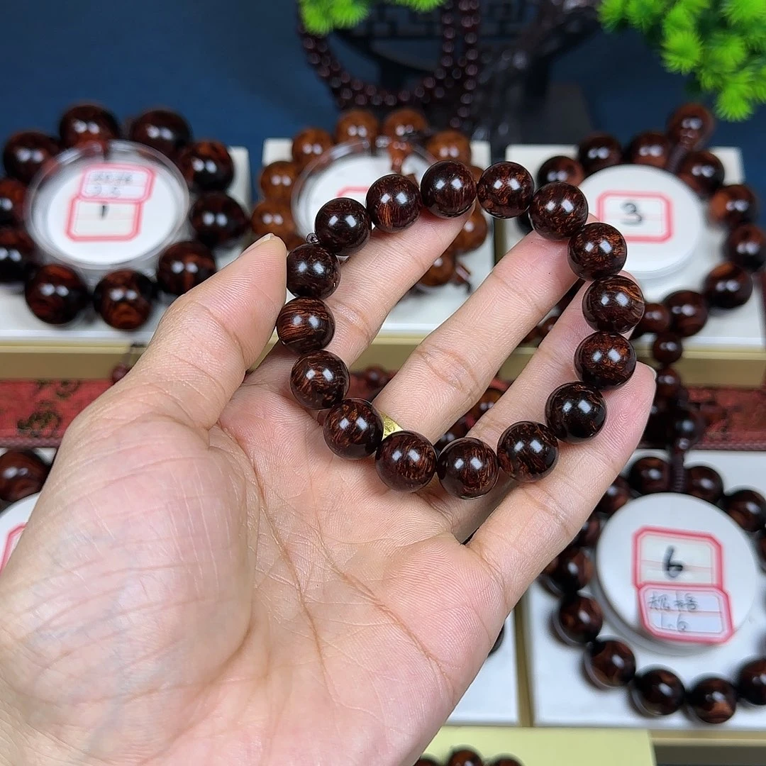 吞***吴花梨木类黄花梨1.3