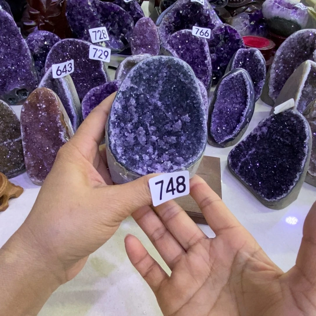 水晶未镶嵌大型摆件（非配饰）