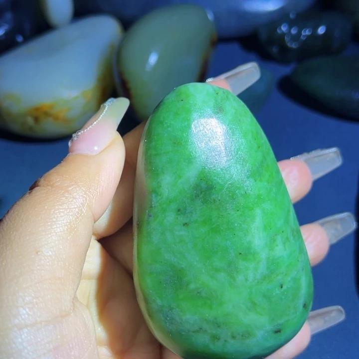 和田玉未镶嵌珠宝奇石