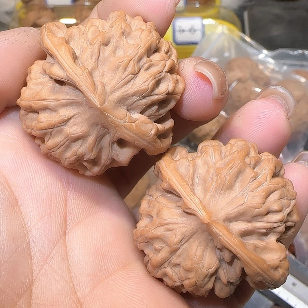 文玩核桃吊坠秦闷