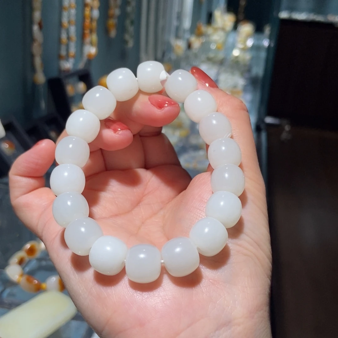 和田玉未镶嵌颈饰12mm手串