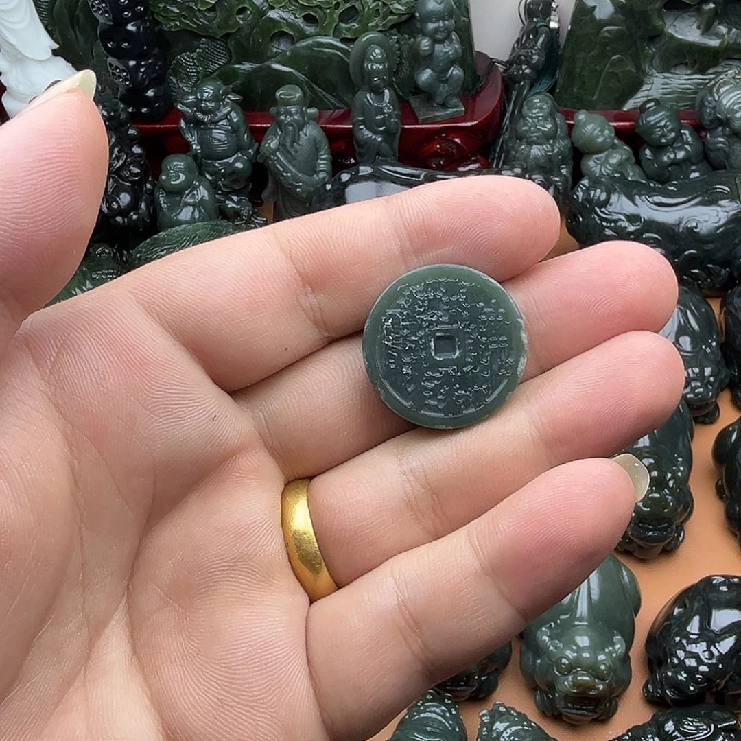 和田玉未镶嵌挂件