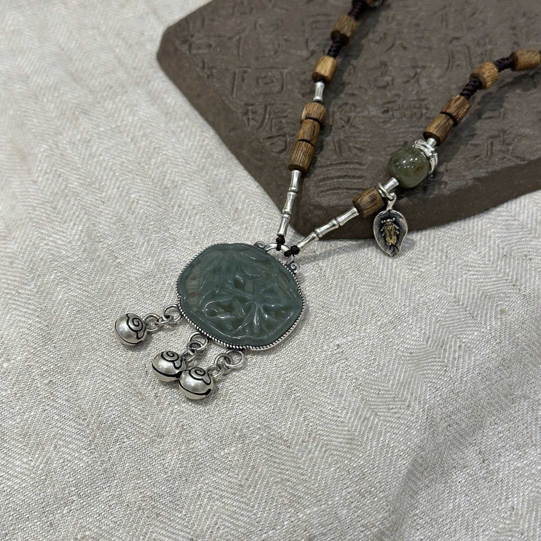 一禅兄>S925银和田玉糖玉老型珠镂空竹叶祥云铃铛项链（颜色有深浅