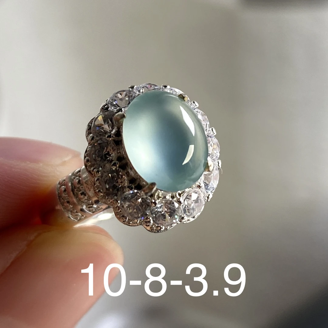 纯净冰川蓝！天然缅料翡翠高冰玻璃底蛋面蓝晴戒指冰透无纹裂