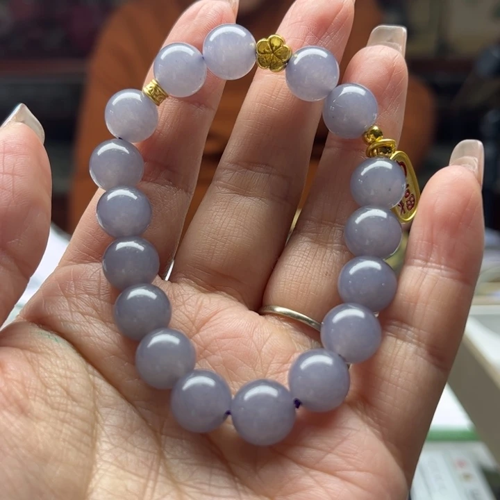 石英质玉颈饰未镶嵌