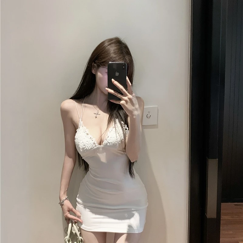 【少女心事】辣妹修身性感纯欲镂空蕾丝拼接吊带裙短裙小白裙女