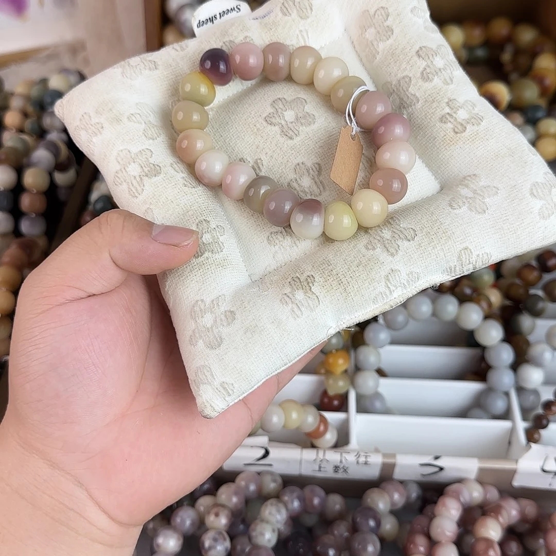 你***吗白玉菩提吊坠山竹雕刻葡萄