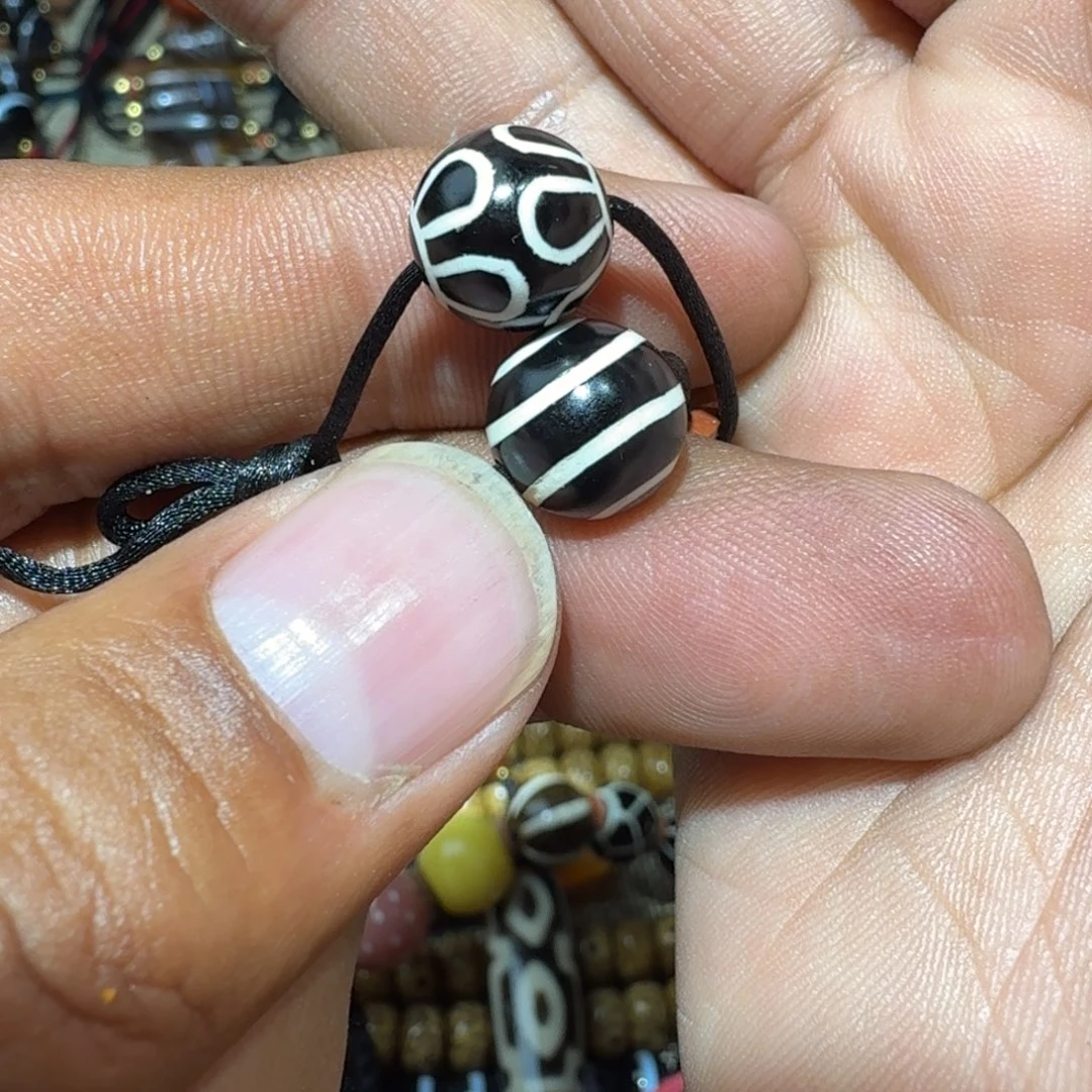 N***a琉璃颈饰精品珠子