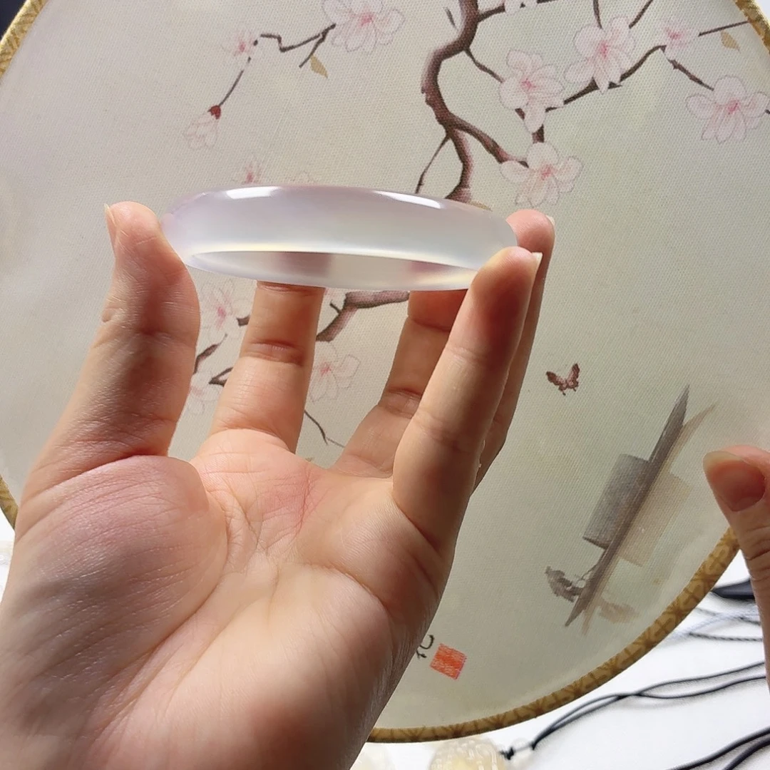 我****玛瑙/玉髓未镶嵌手镯