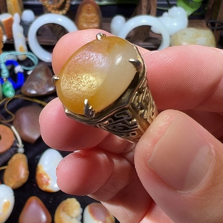 未镶嵌戒指和田玉