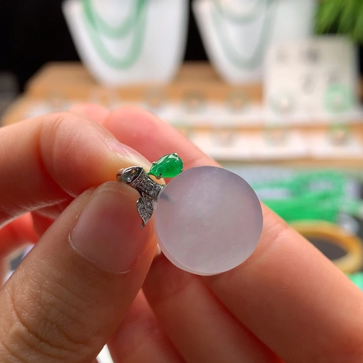 翡翠18K金镶嵌颈饰天然缅甸A货翡翠