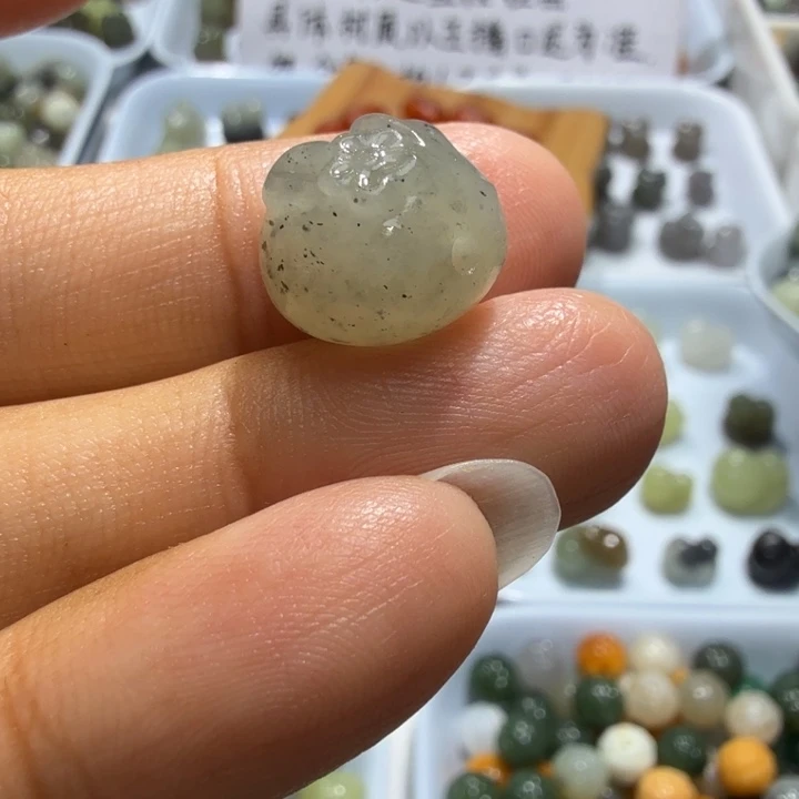 未镶嵌和田玉珠宝半成品