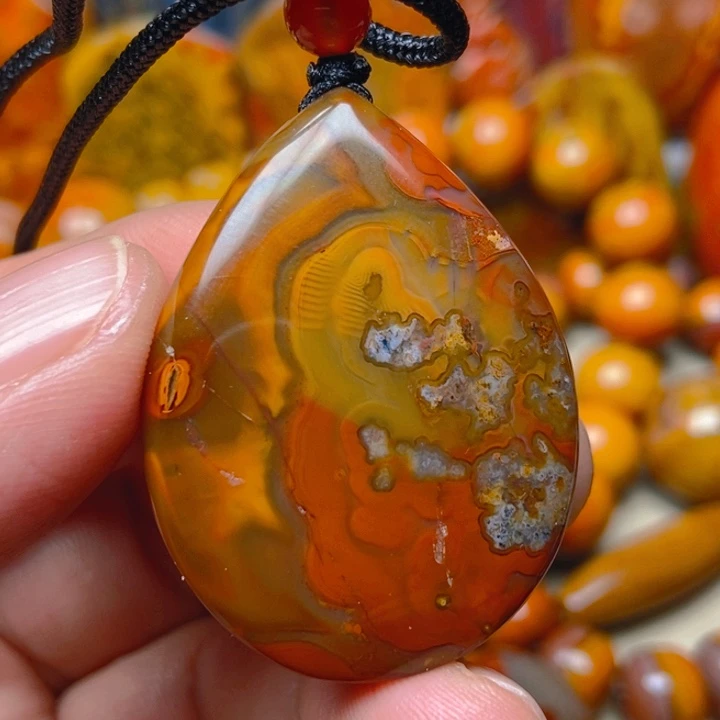 玛瑙/玉髓未镶嵌吊坠