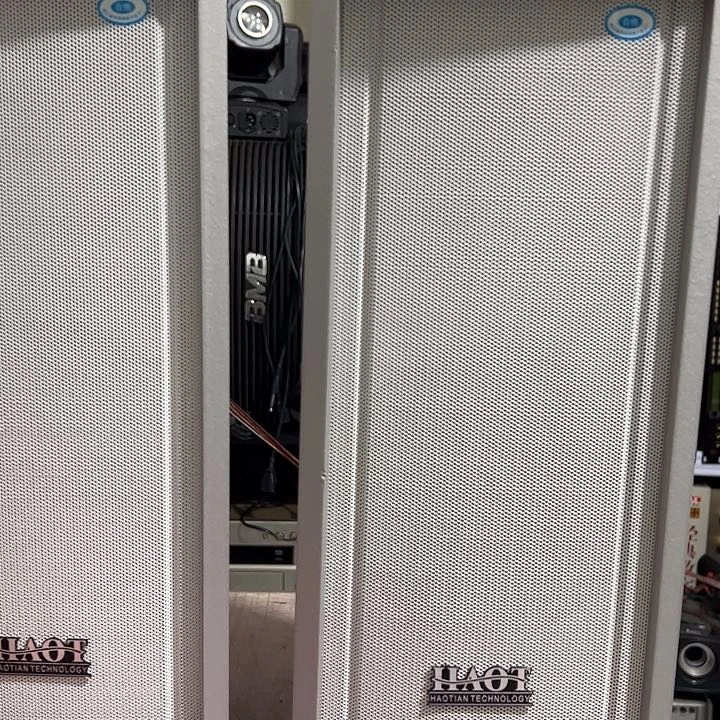 8新白色音响一对 不包邮 运费到付