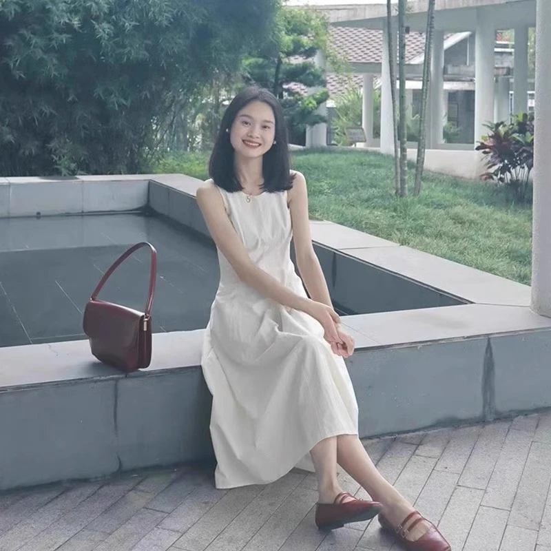 2025夏季款法式温柔风茶歇白色气质连衣裙女小个子简约无袖背心裙