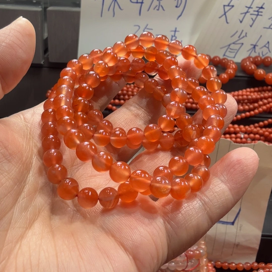 姚***n南红玛瑙未镶嵌颈饰