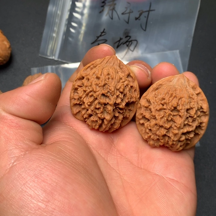 文玩核桃把件37满天星