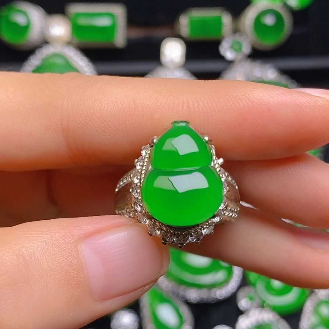 未镶嵌戒指翡翠葫芦