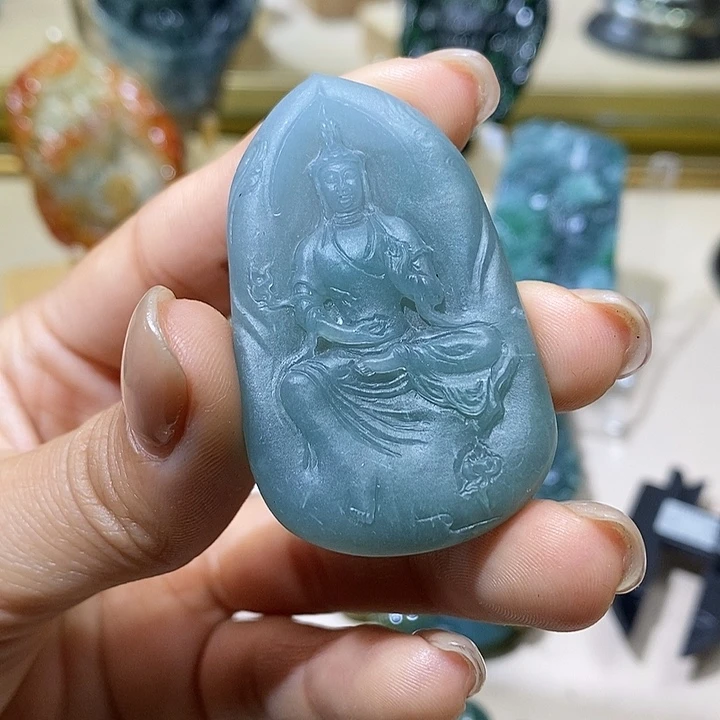 定制翡翠未镶嵌翡翠