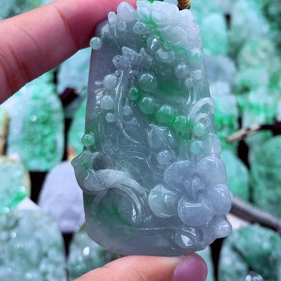 吊坠(不含链)未镶嵌翡翠