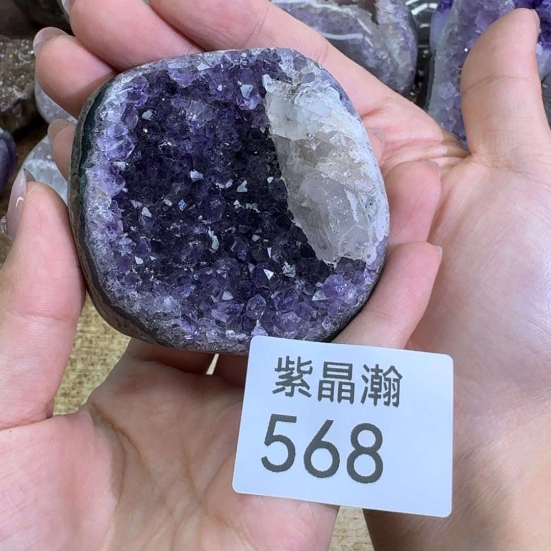 未镶嵌水晶大型摆件（非配饰）