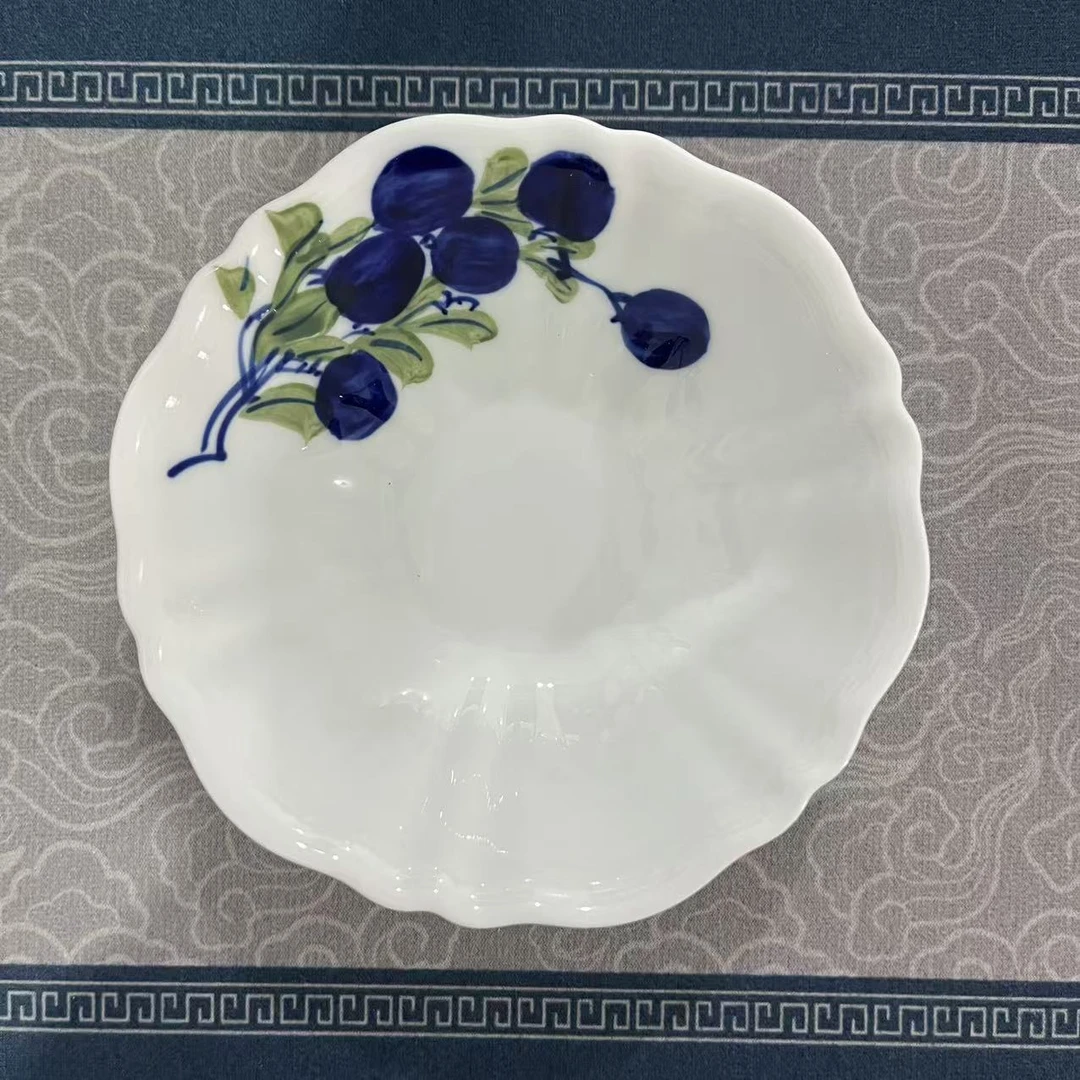 景德镇高温白瓷-蓝莓胖鸟花边碗