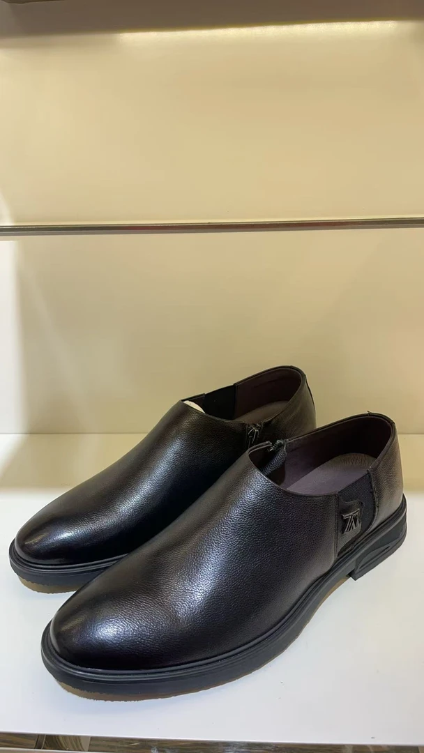 新款气质休闲百搭男士休闲鞋A/ZDD/97250-8