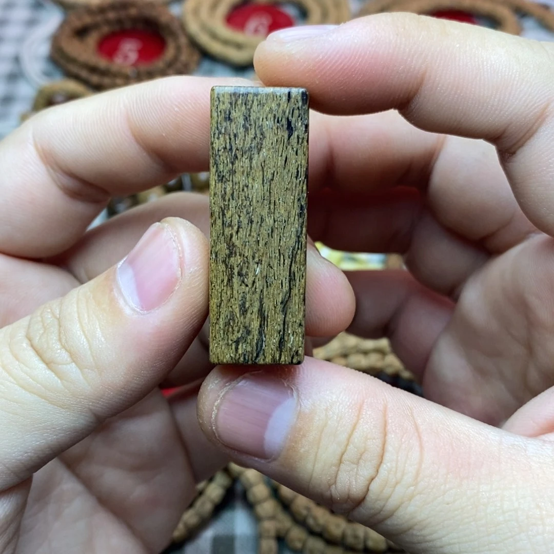 柏香籽/百香籽吊坠15*43mm