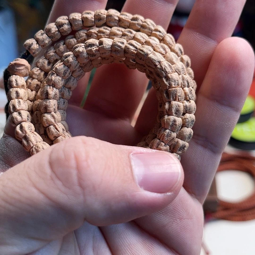 柏香籽/百香籽手串龙脊肠