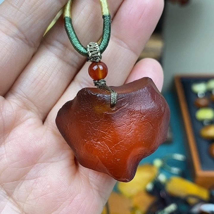 蜜蜡未镶嵌颈饰吊坠