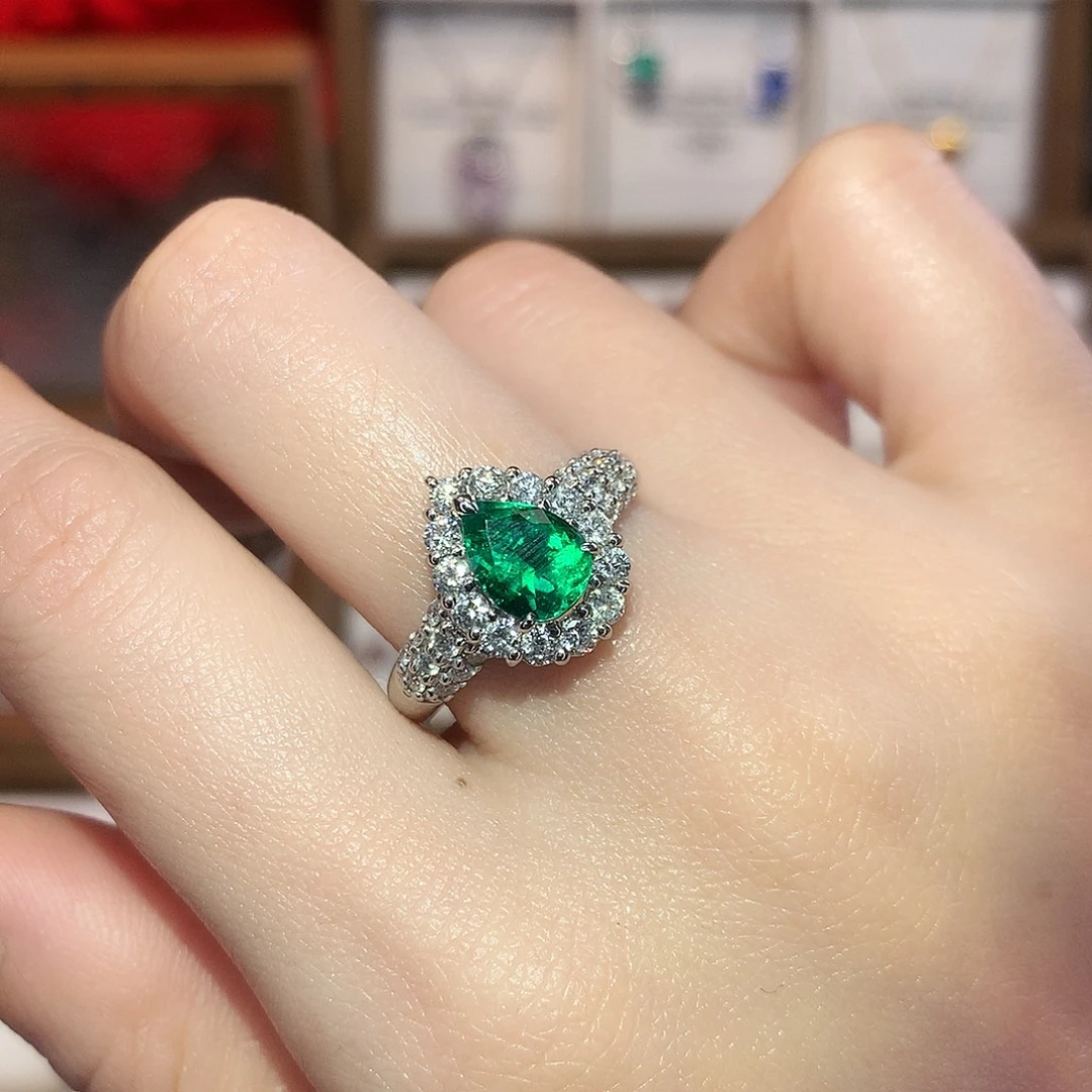 祖母绿戒指铂Pt900镶嵌1.175ct/天然宝石/七天无理由