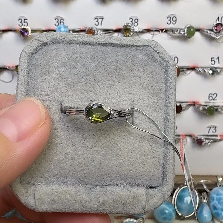 银S925镶嵌碧玺戒指