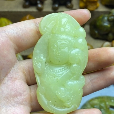 未镶嵌蛇纹石玉颈饰