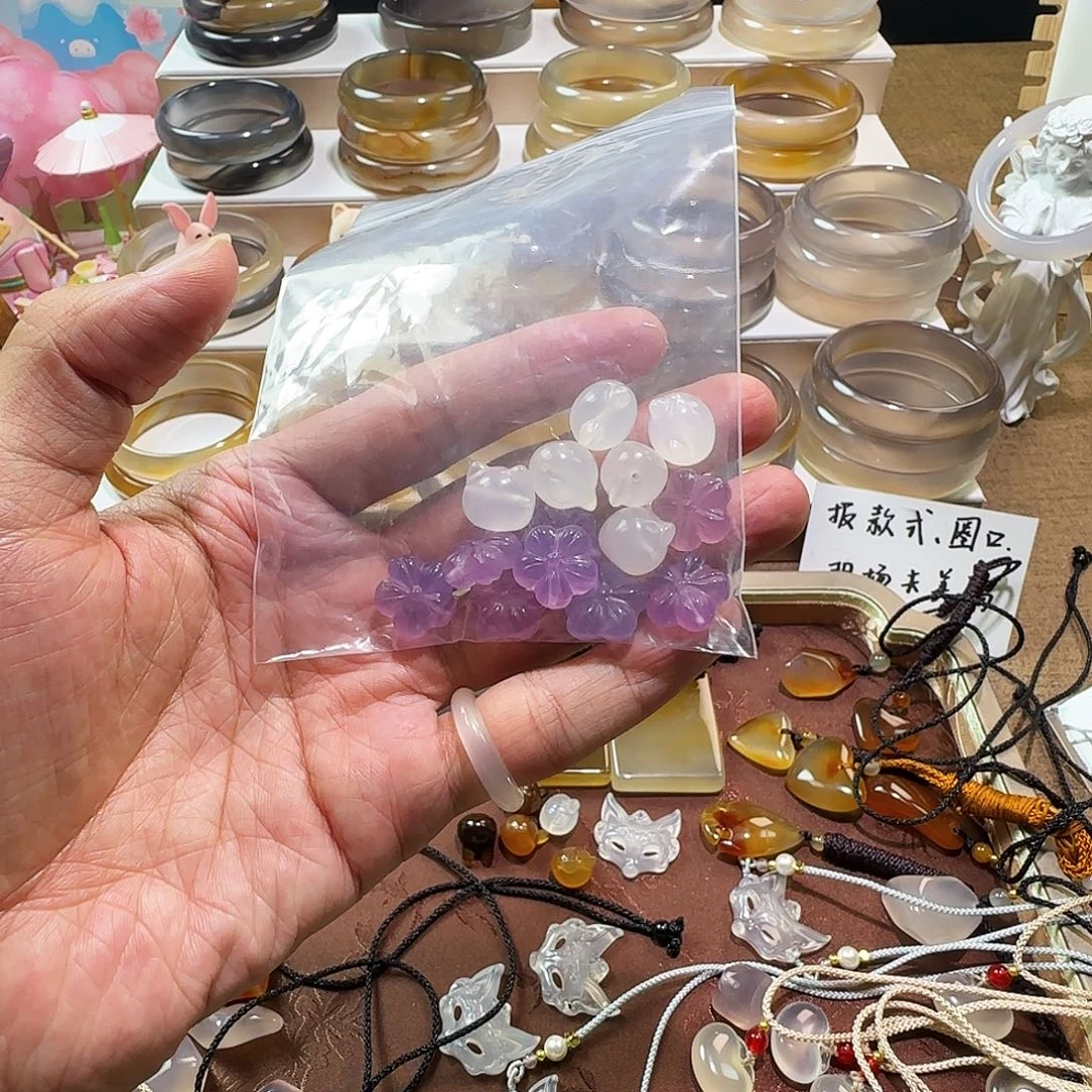 Z***丶玛瑙/玉髓未镶嵌手镯