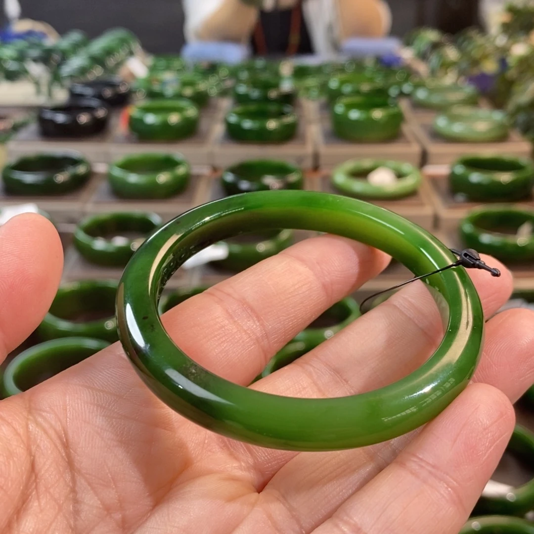 和田玉（碧玉）手镯未镶嵌