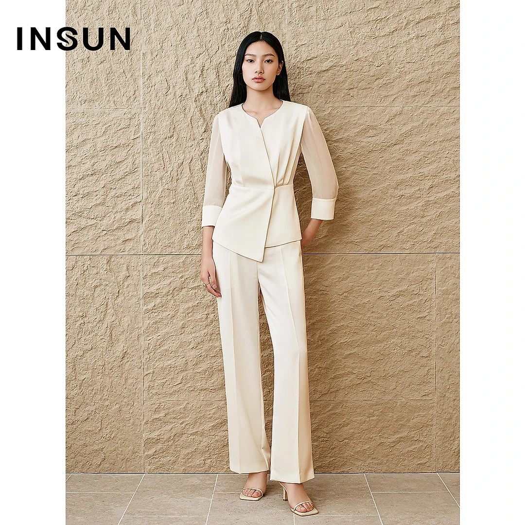 INSUN恩裳专选2025春季缎面收腰交叠式衬衫