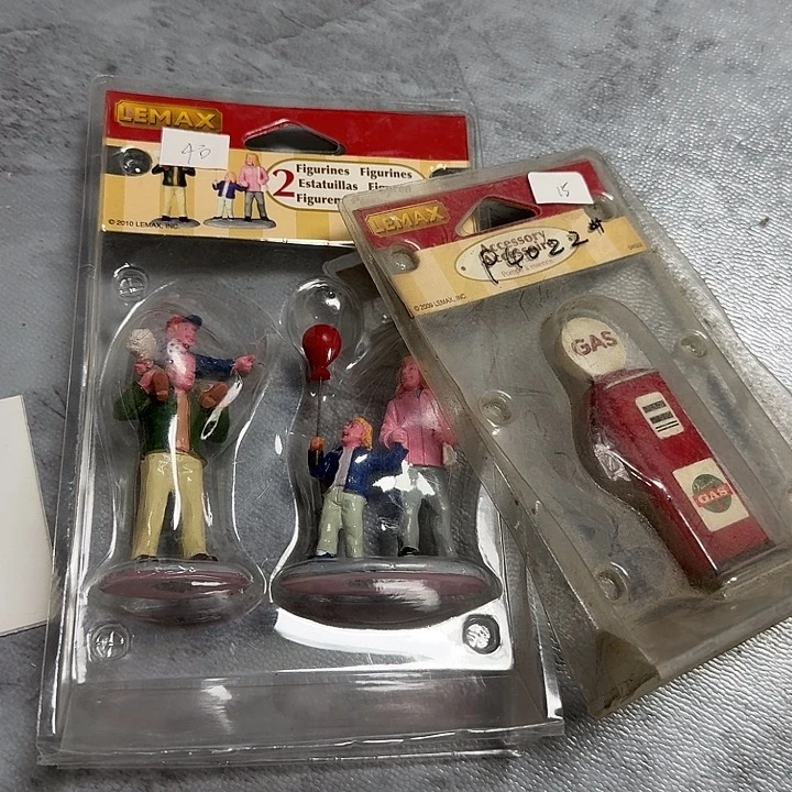 L***y树脂海淘工艺品直播间树脂摆件专拍