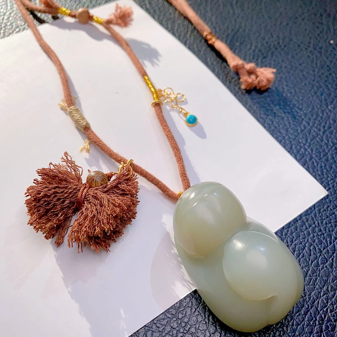 和田玉吊坠NWZ1231-50