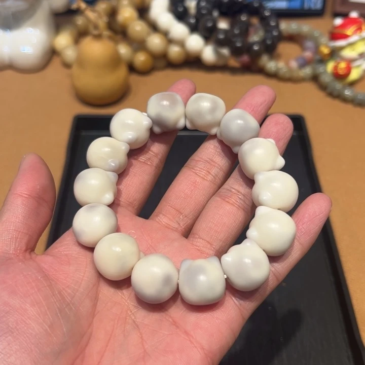 吊坠菩提根/象牙果