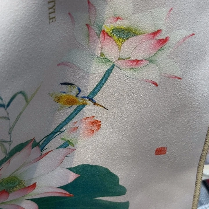 瓷片咖啡杯里的咖啡是真的好喝啊