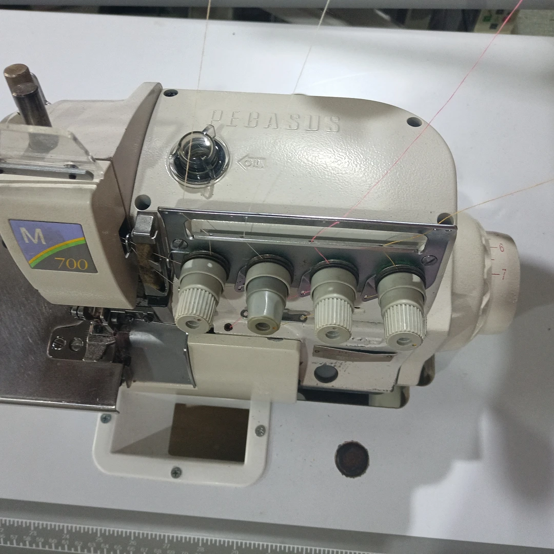 700飞马电脑四线拷边机锁边机，直驱静音，家用电