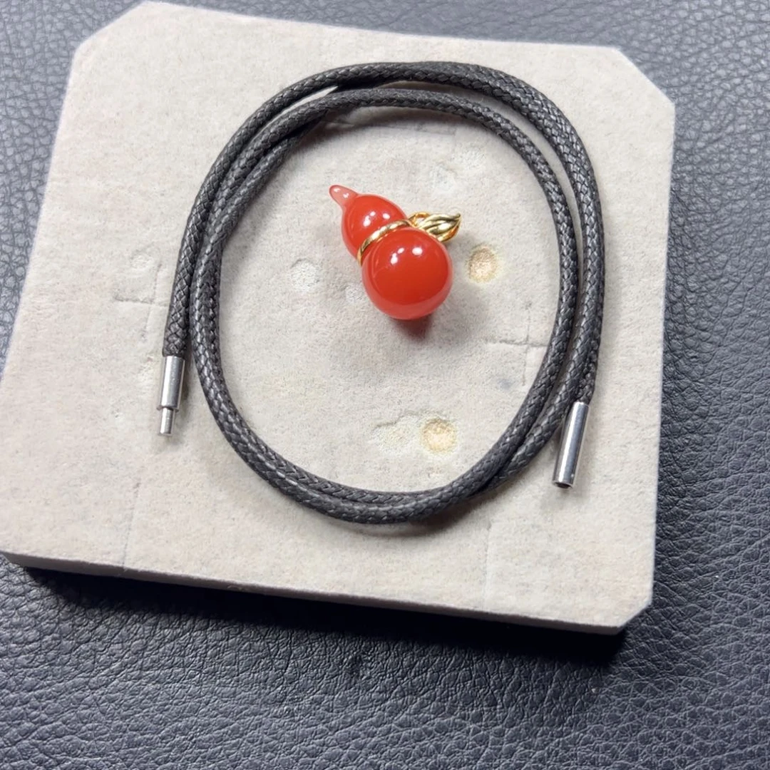 笑***生南红玛瑙18K金镶嵌吊坠