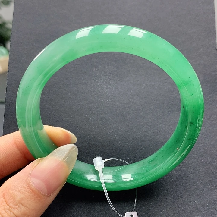 石英质玉手镯未镶嵌花*多