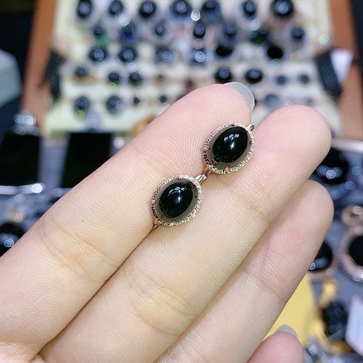 18K金镶嵌翡翠耳饰风**画蛋面 耳包